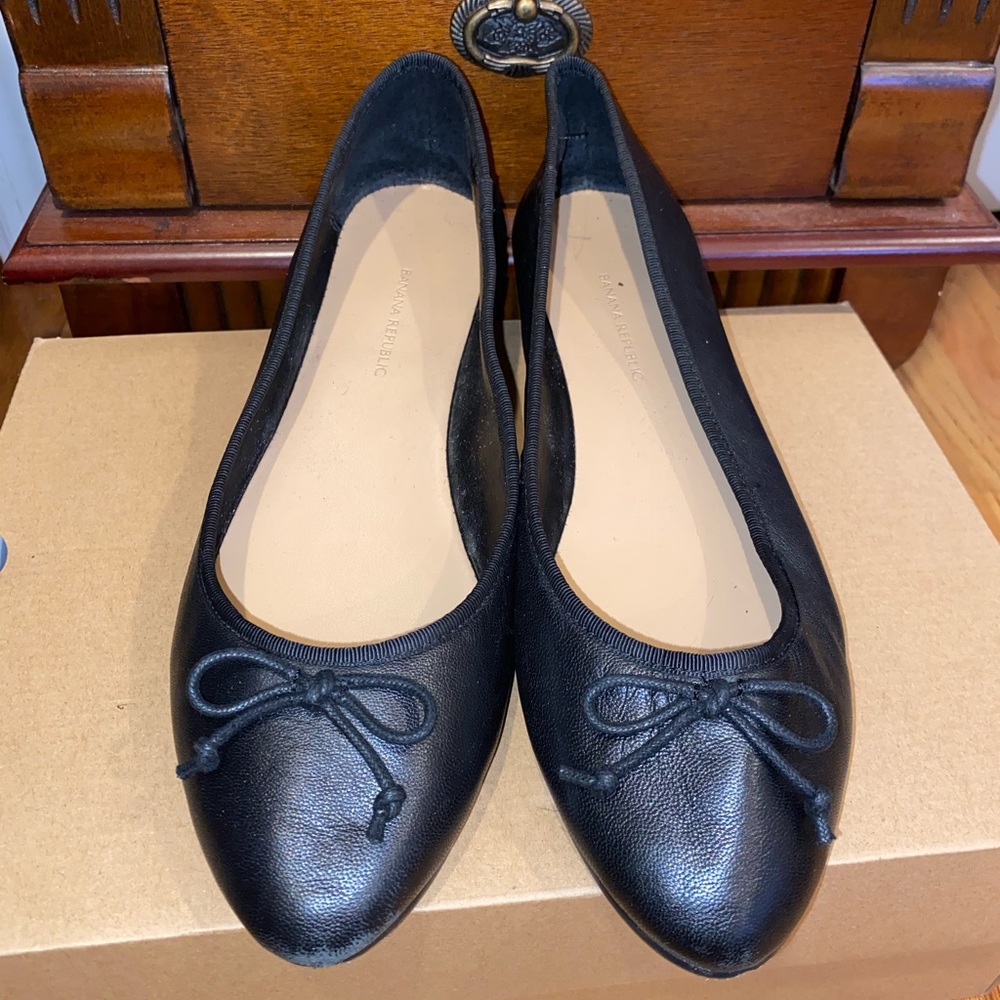 Banana Republic Ballet Flats